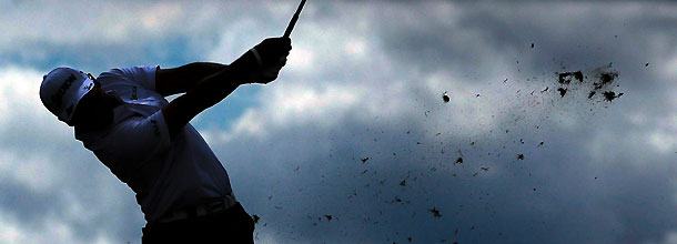 A pro golf-player tees off on the PGA Tour