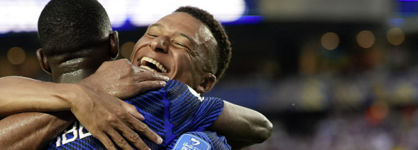 Frankreich Fussballspieler feiern ein Tor in der UEFA Nations League